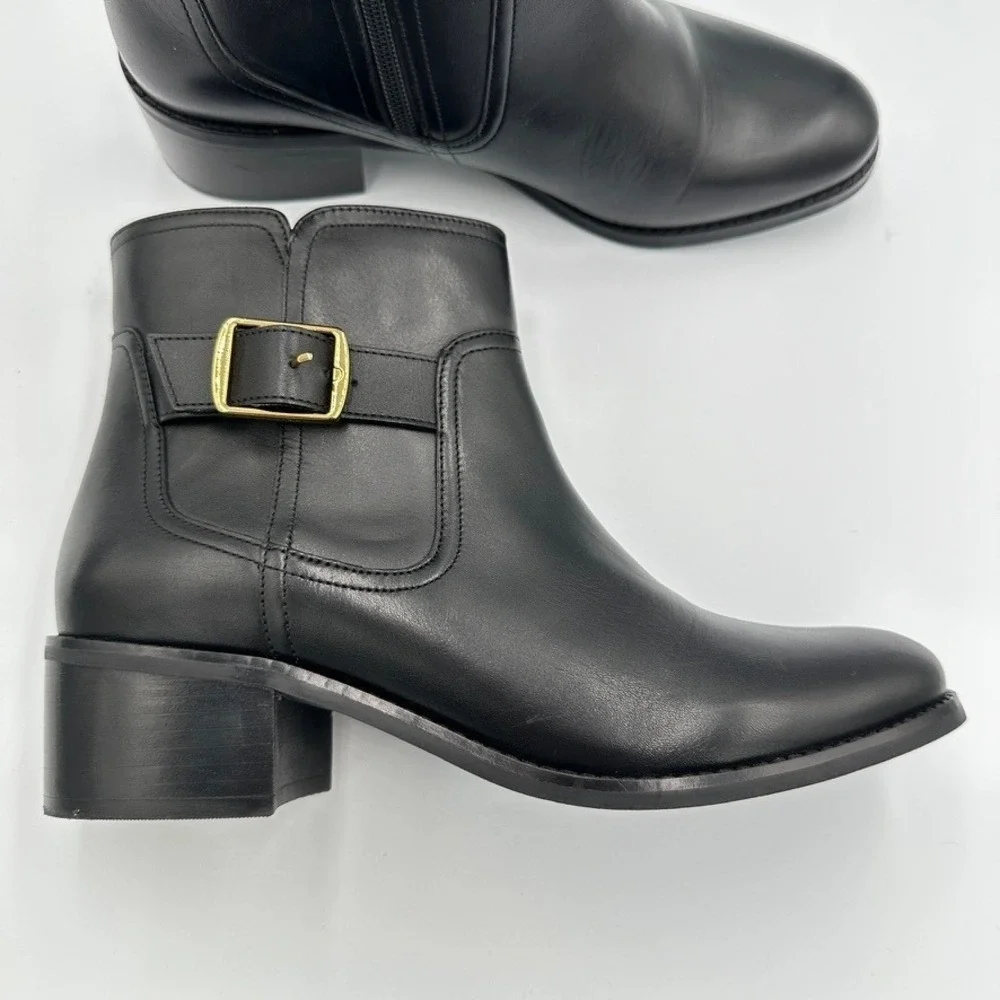 Cole Haan Women's Size 9 Black Leather Buckle Zip Ankle Boots Heels Classic City